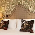 The Fox And Hounds Country Herberg 4*