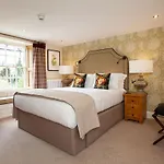 The Fox And Hounds Country Herberg Pickering