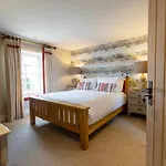 Herberg The Fox And Hounds Country 4*
