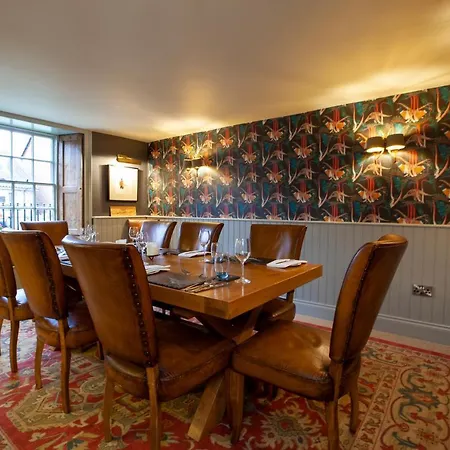 The Fox And Hounds Country Locanda 4*