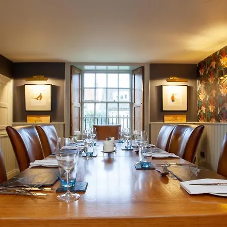 The Fox And Hounds Country 4* بيكرينغ