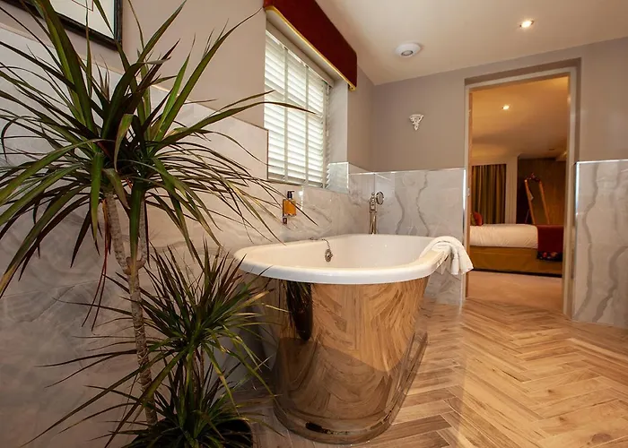 The Fox And Hounds Country Inn