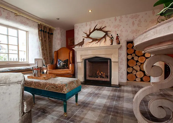 The Fox And Hounds Country 4*
