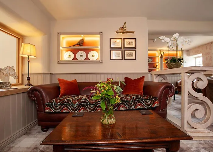 The Fox And Hounds Country