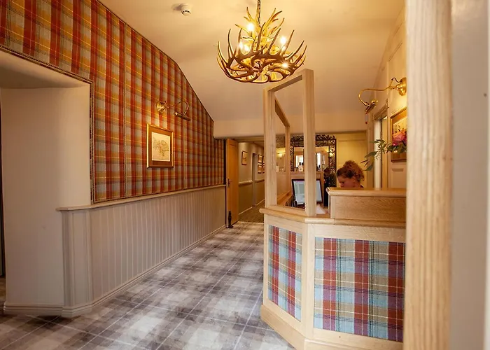 The Fox And Hounds Country 4*