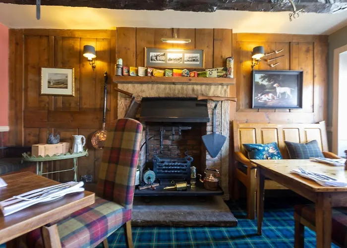 The Fox And Hounds Country