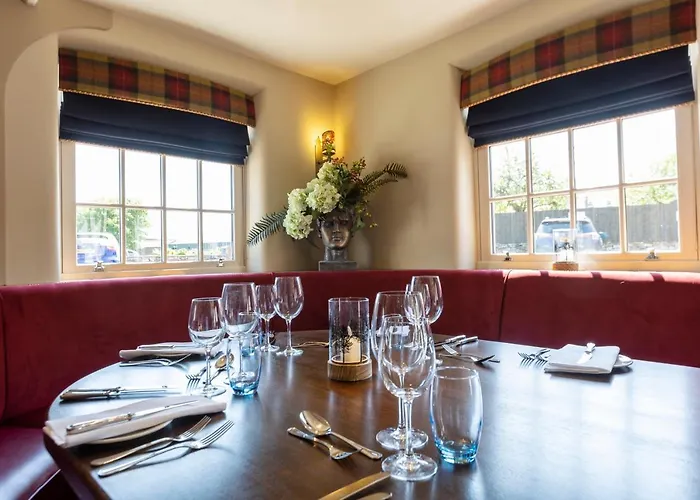 The Fox And Hounds Country 4*