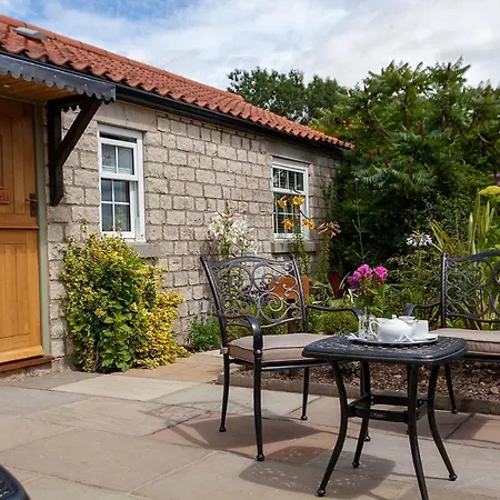 The Fox And Hounds Country Värdshus Pickering
